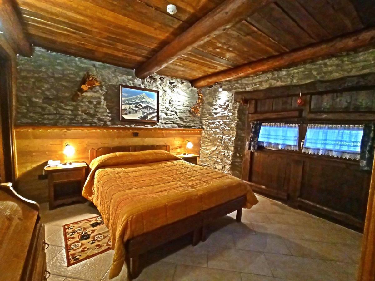 Etoile Des Neiges Sauze D'Oulx Exterior foto